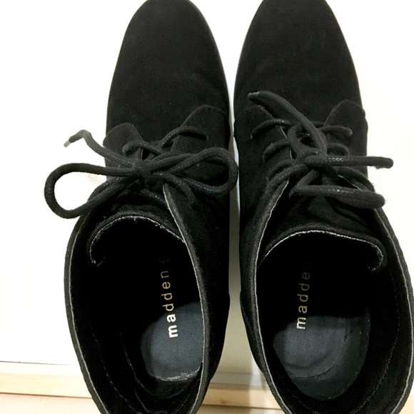 2 Inch Black wedge booties - Picture 5 of 7